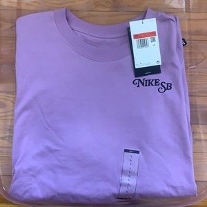 NWT! Nike SB Short Sleeve T-Shirt. Men’s Large